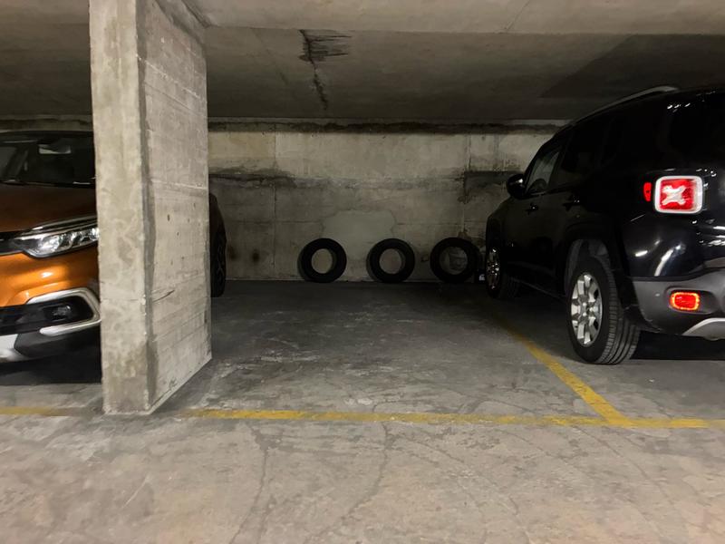Parking / Garage - 11 m²