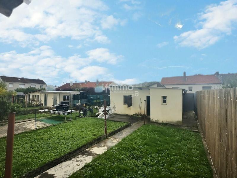 Maison - 80 m² - 5 pièces