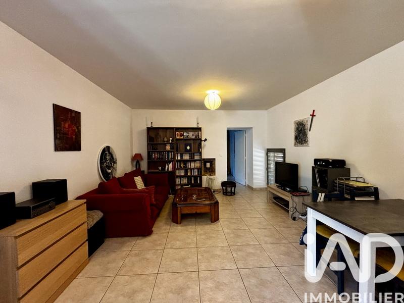 Maison - 230 m² - 11 pièces