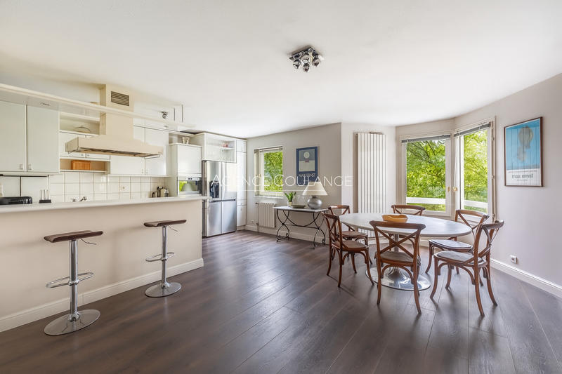 Appartement - 87 m² - 4 pièces