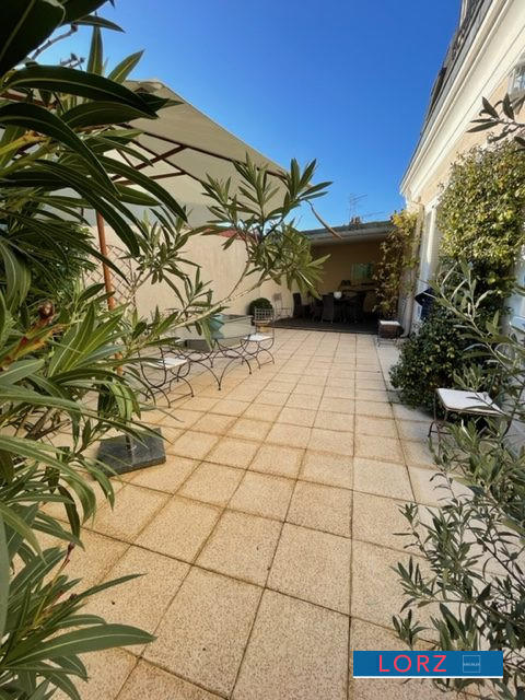 Appartement - 128 m² - 5 pièces