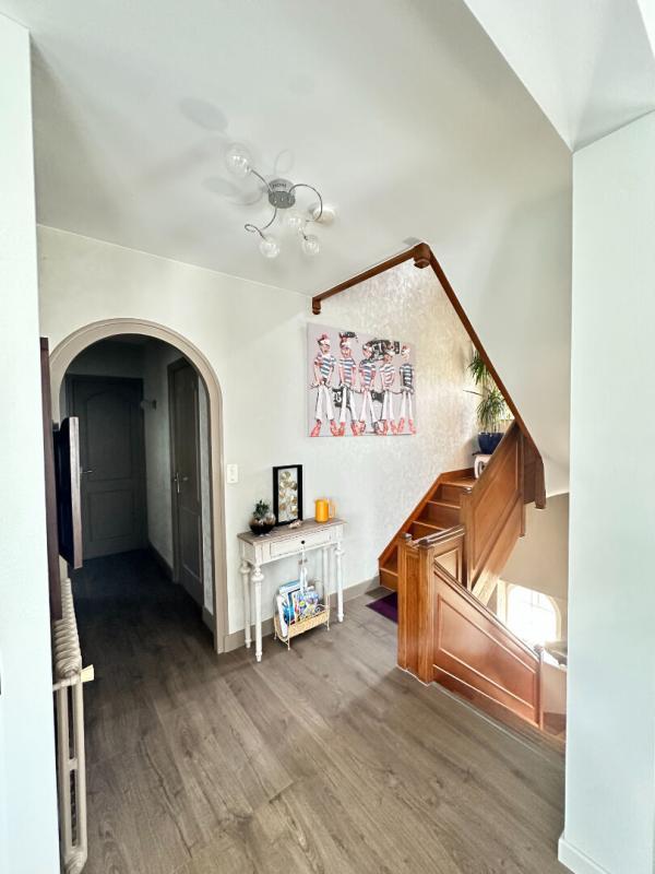 Maison - 142 m² - 7 pièces