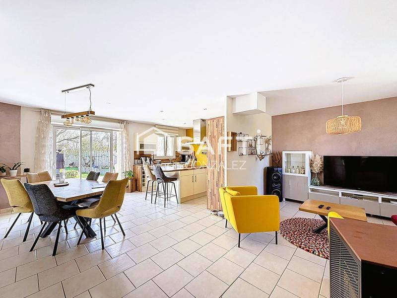 Maison - 141 m² - 8 pièces