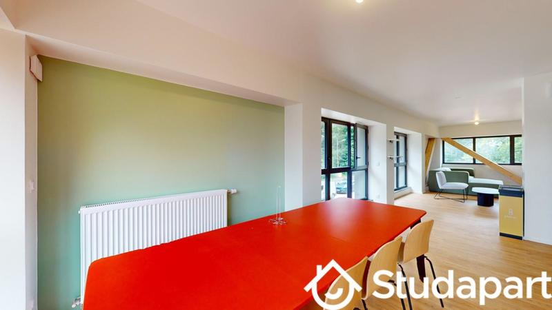 Chambre - 12 m² - 1 pièce