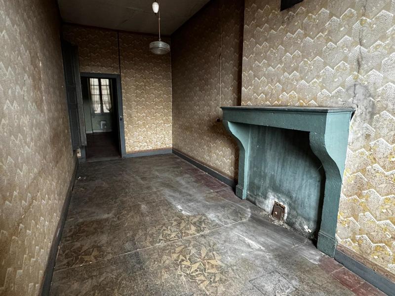 Maison - 185 m² - 10 pièces