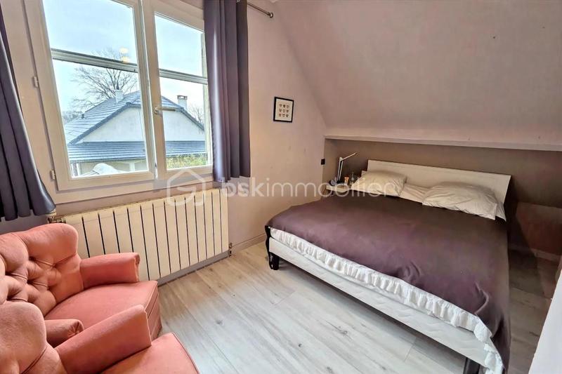 Maison traditionnelle - 186 m² - 5 pièces