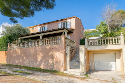 Maison - 104 m² - 4 pièces