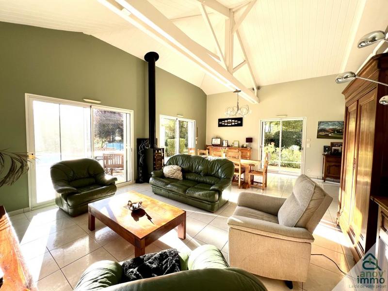 Propriété - 232 m² - 7 pièces