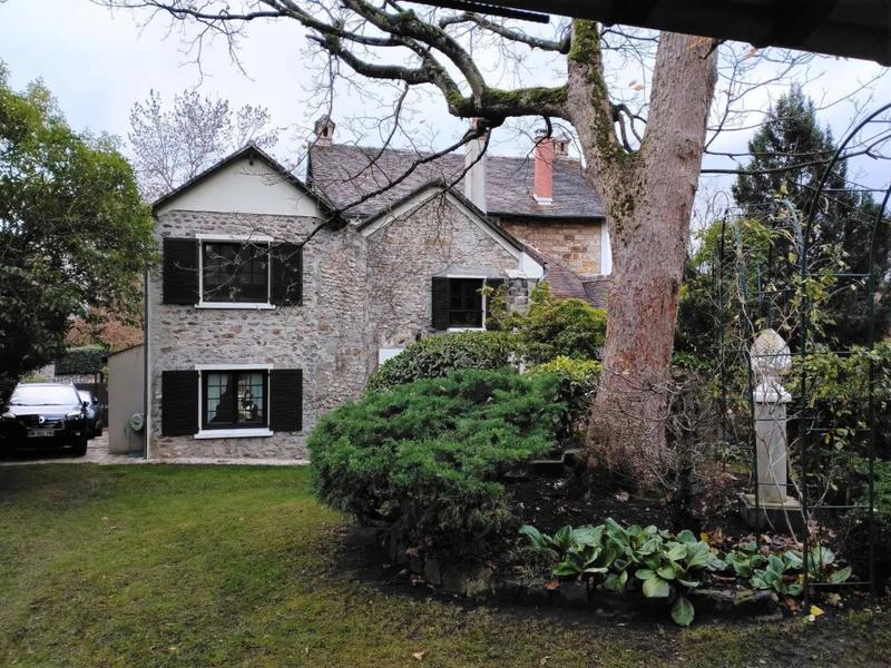 Demeure - 218 m² - 7 pièces