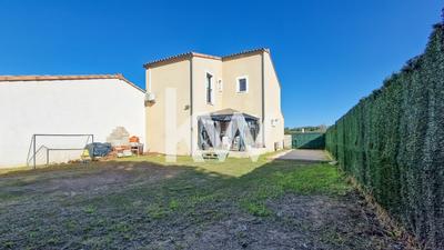 Maison - 100 m² - 4 pièces