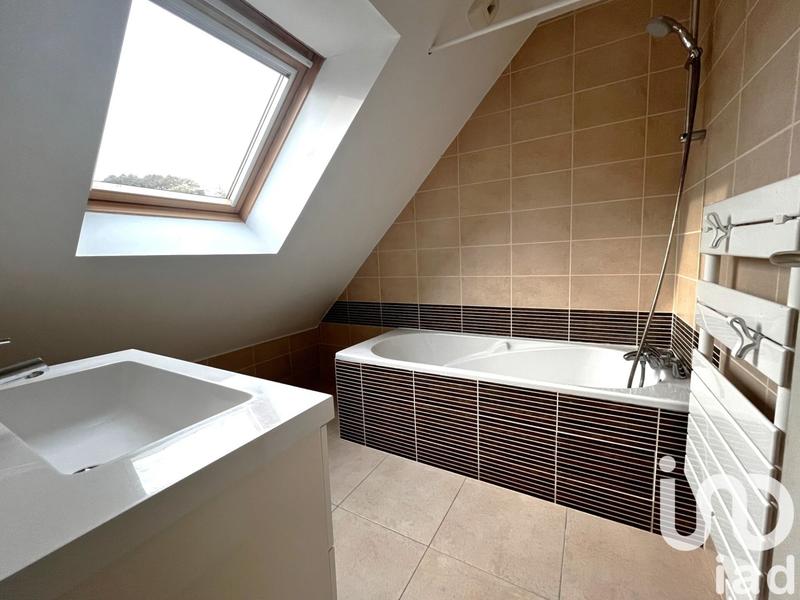 Maison - 80 m² - 5 pièces