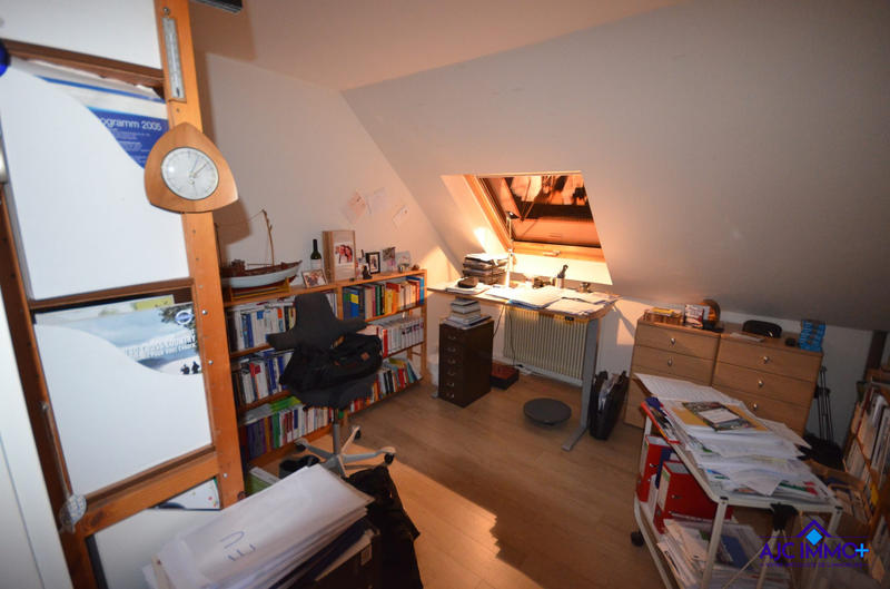 Appartement - 160 m² - 8 pièces