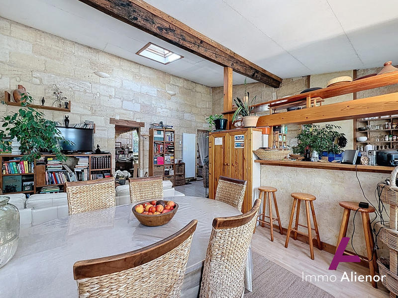 Maison ancienne - 155 m² - 7 pièces