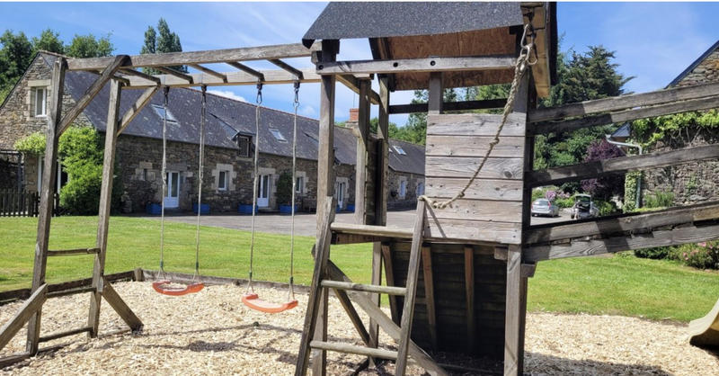 Propriété - 535 m² - 28 pièces