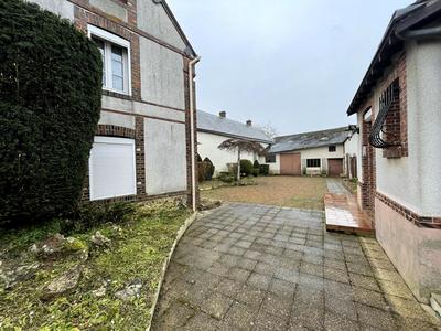 Maison - 165 m² - 8 pièces