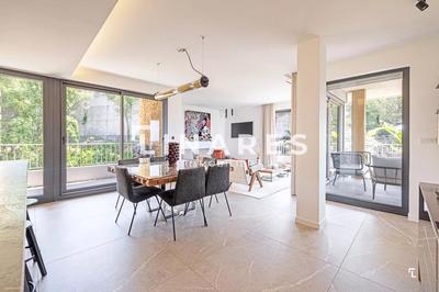 Appartement - 121 m² - 4 pièces