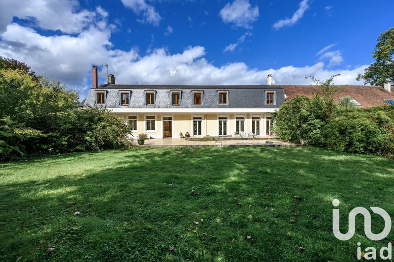 Maison - 498 m² - 13 pièces