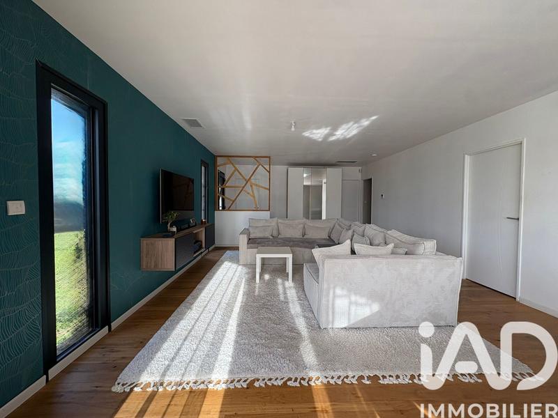 Maison - 177 m² - 6 pièces