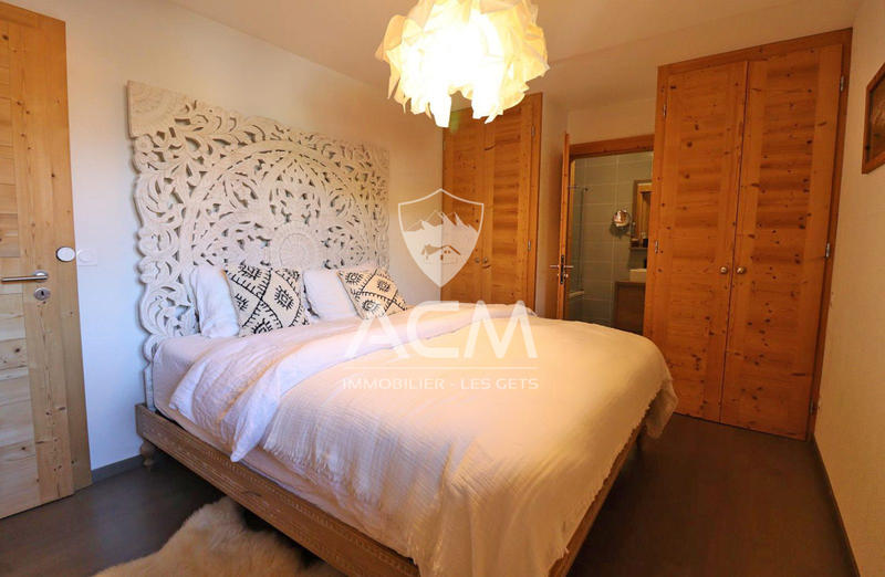 Appartement - 84 m² - 4 pièces