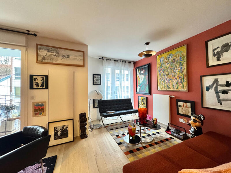 Appartement - 94 m² - 4 pièces