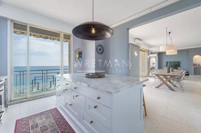 Appartement - 185 m² - 7 pièces