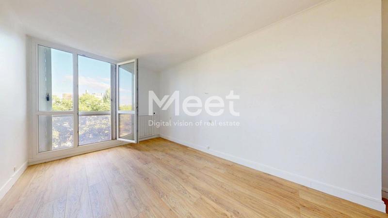 Appartement - 104 m² - 5 pièces