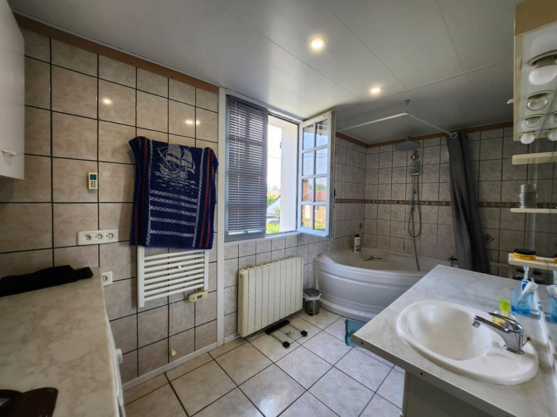 Maison - 92 m² - 5 pièces