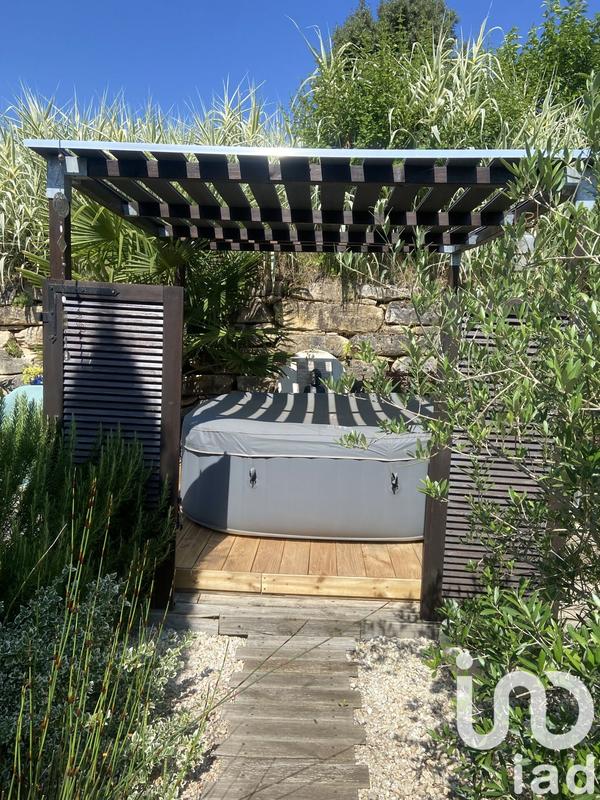 Maison - 90 m² - 3 pièces