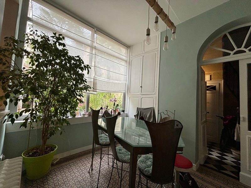 Maison - 236 m² - 5 pièces