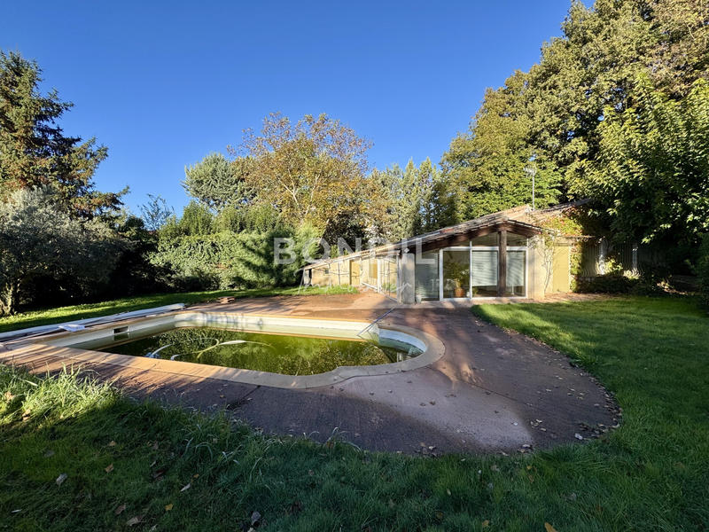 Maison - 160 m² - 5 pièces