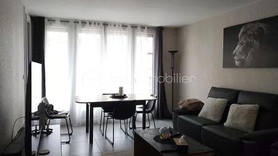 Appartement - 81 m² - 5 pièces