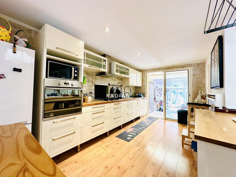 Maison - 160 m² - 5 pièces