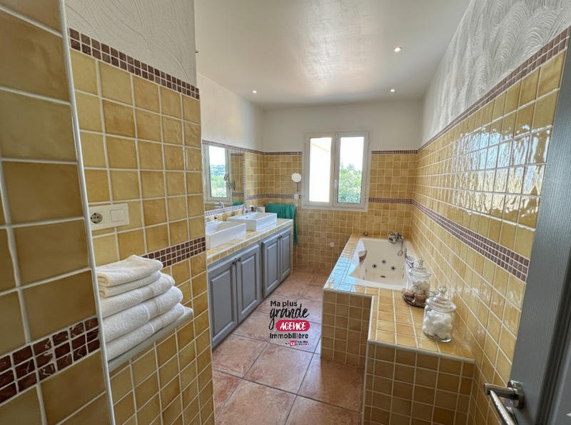 Maison - 168 m² - 6 pièces