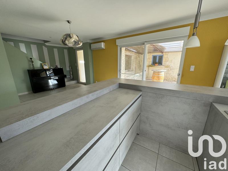 Maison - 300 m² - 9 pièces