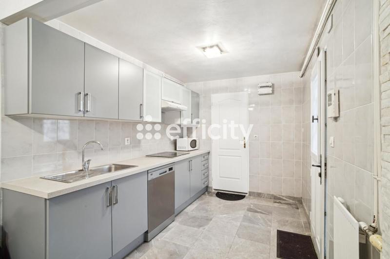 Maison - 130 m² - 7 pièces