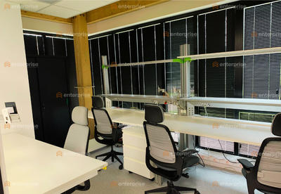 Bureau - 730 m²