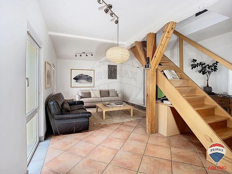 Maison - 213 m² - 10 pièces