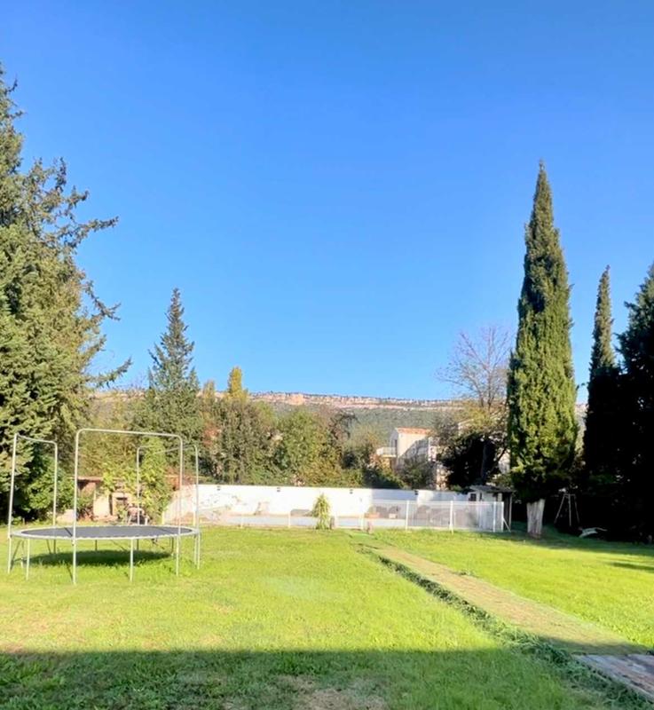 Maison - 170 m² - 6 pièces