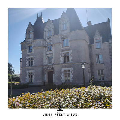 Demeure - 1 500 m² - 55 pièces