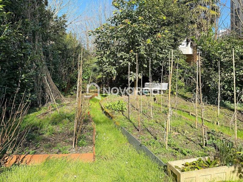 Villa - 259 m² - 11 pièces