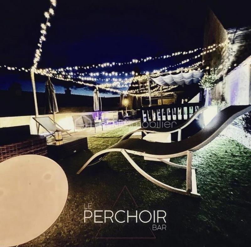 Immeuble - 335 m² - 10 pièces