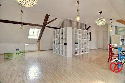 Loft - 69 m² - 3 pièces