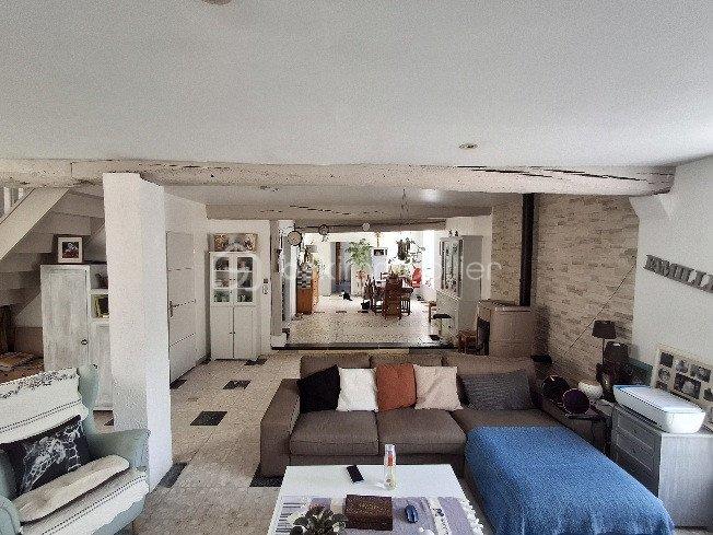 Maison ancienne - 304 m² - 7 pièces