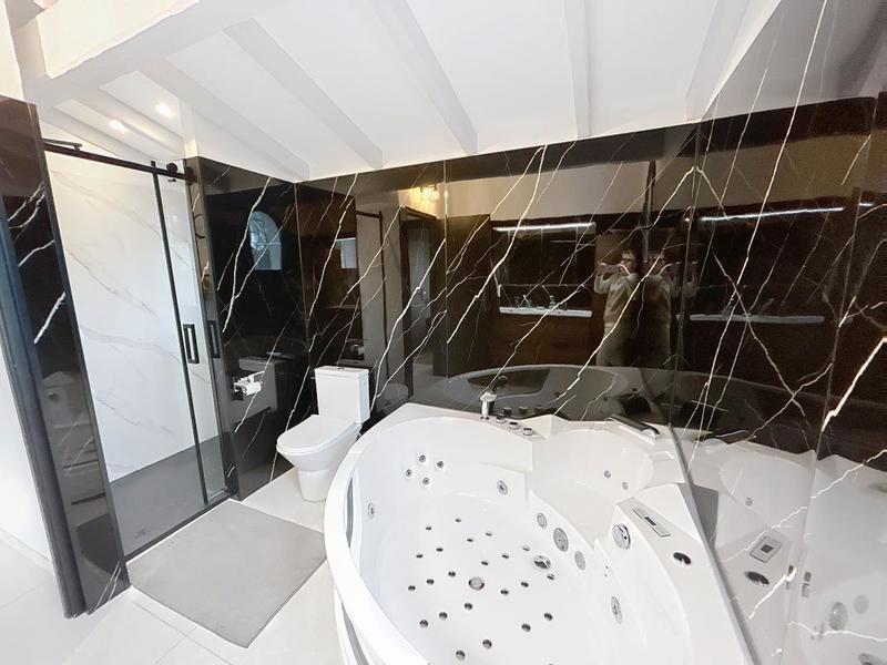 Villa - 210 m² - 6 pièces