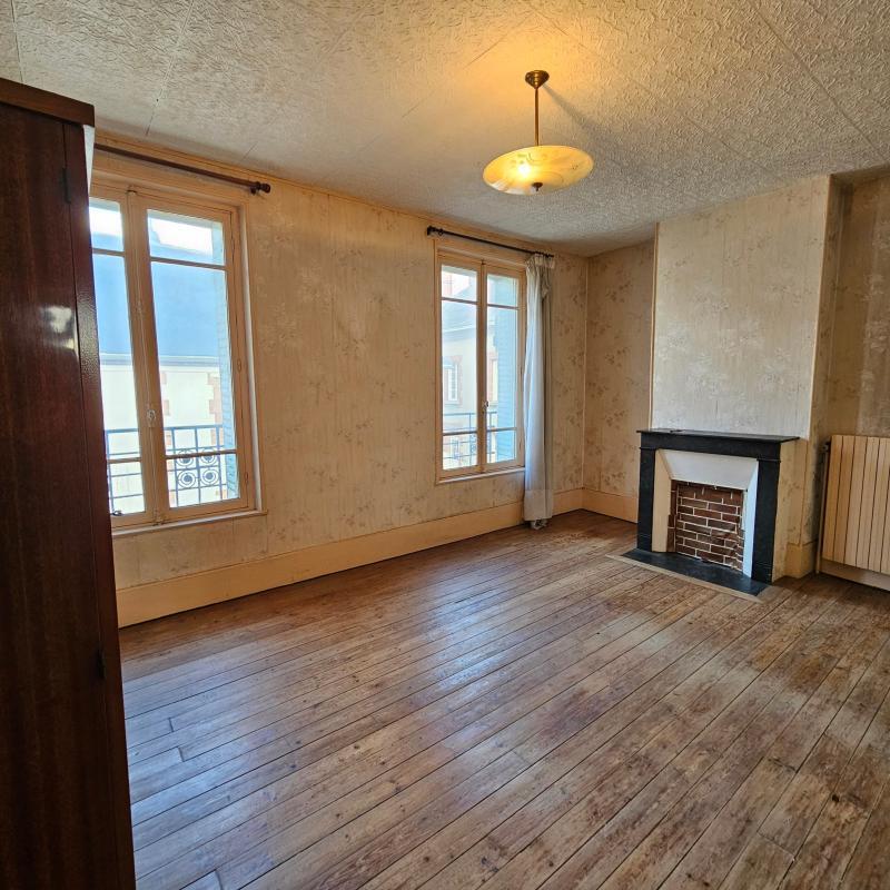 Maison - 176 m² - 7 pièces