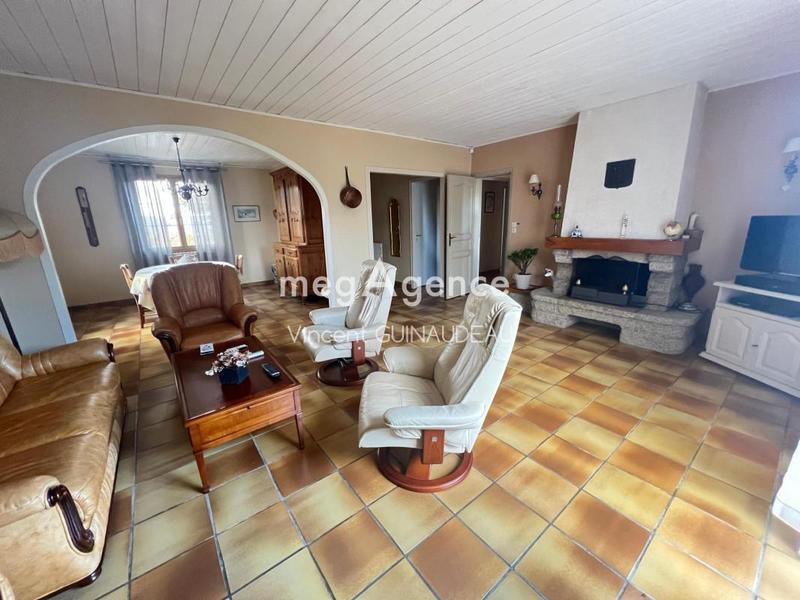 Maison - 111 m² - 5 pièces