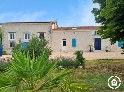 Maison ancienne - 498 m² - 11 pièces