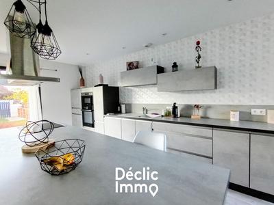 Maison - 144 m² - 4 pièces