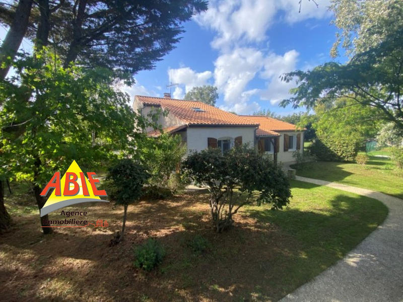 Maison - 110 m² - 5 pièces