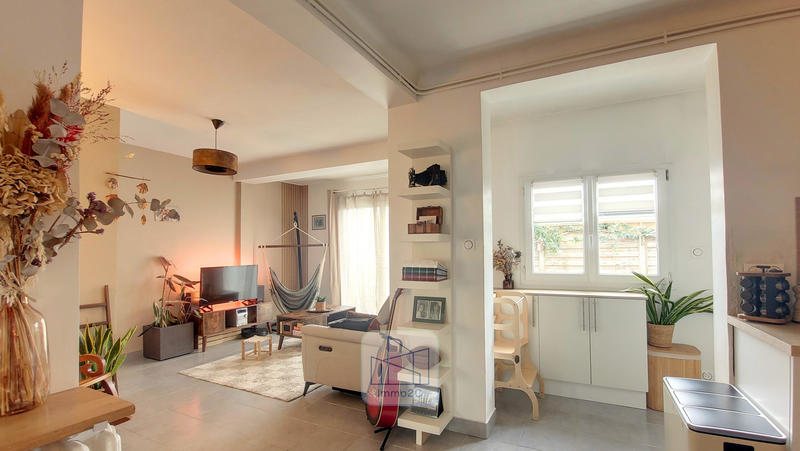 Appartement - 65 m² - 3 pièces